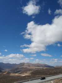 甘孜藏族自治州，欣賞日照金山再來泡個溫泉