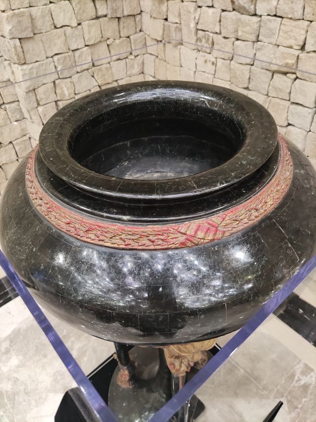 在英杰硬石藝術博物館裡欣賞大美天成的石畫藝術——