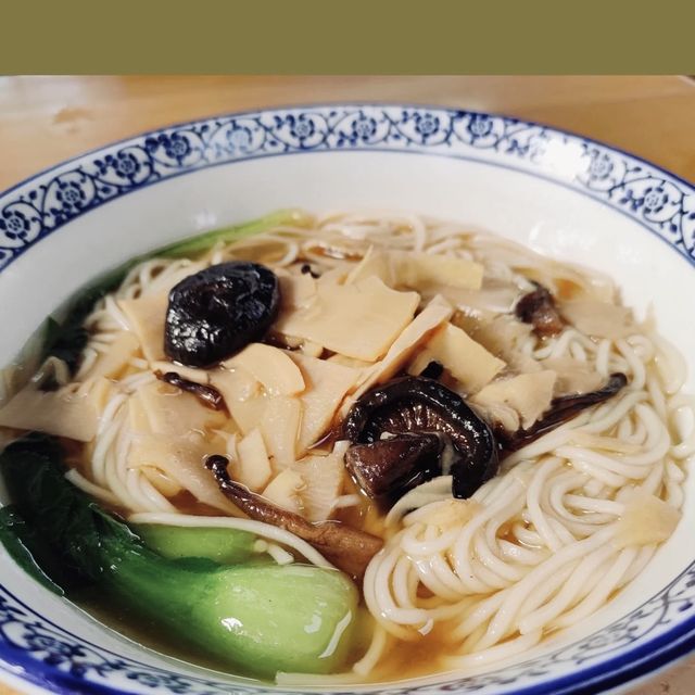 快衝，青島湛山寺有超好吃的齋飯