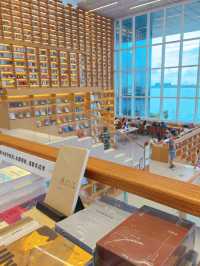 朵云書院滴水湖店不但風景沒書也超贊