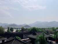 浙江臨海的龍興寺：博物館學習與陰陽塔的神秘之旅