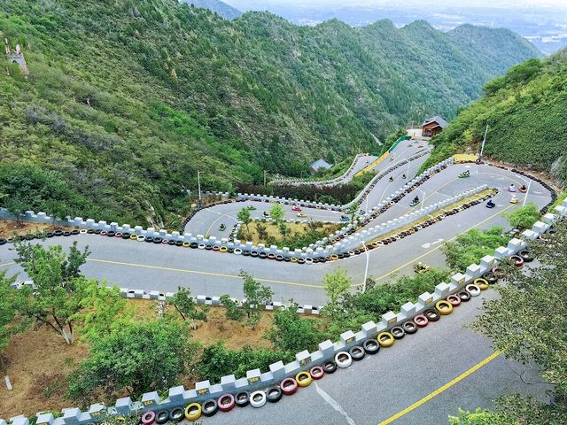 冶仙塔｜0門檻山地滑車，感受速度與激情，人人都是秋名山車神