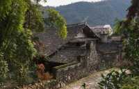 埭頭村鄉土建築，徜徉松風水月間。
