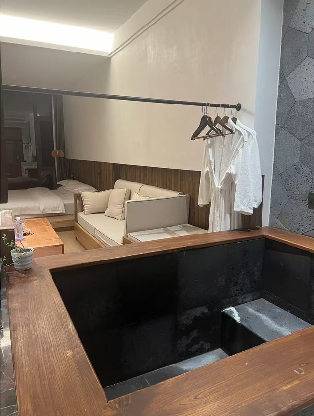 騰衝溫泉酒店｜亞洲Top 100的石頭紀！。