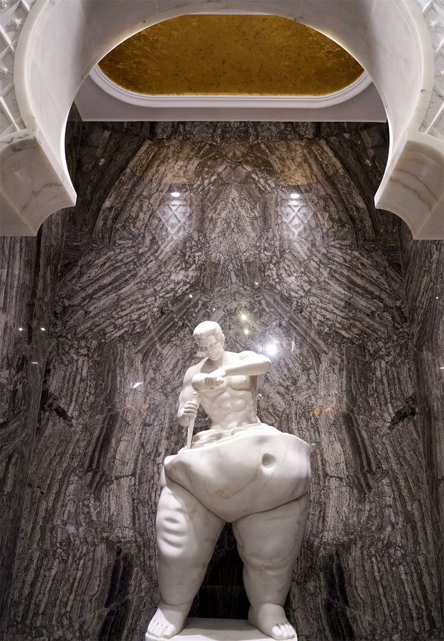 奧加美術館，迷宮中的藝術品