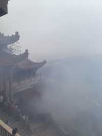 春來尋夢石竹山