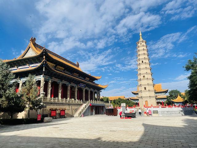 鳩摩羅什寺