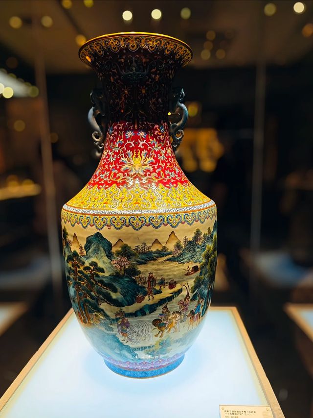 景德鎮中國陶瓷博物館作為中國陶瓷文化的核心載體