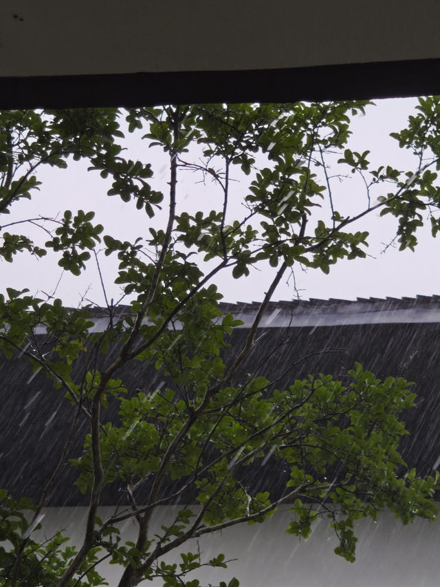 休憩，喺無他嘅聽雨天裏（一）