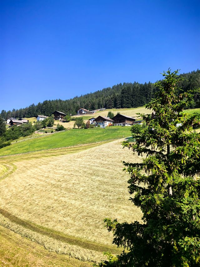 多洛米蒂山