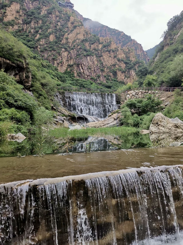 飛瀑懸崖間，探秘北方張家界的奇景——秦皇島市龍雲谷景區