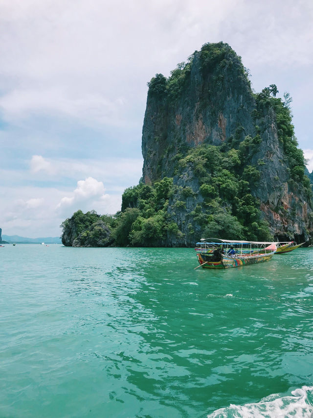 Phuket: Where Chill Vibes Meet Epic Adventures 🌴🌊