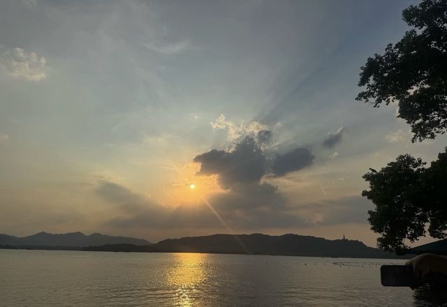 杭州西湖絕美打卡攻略｜這份浪漫請收好