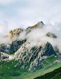 阿尼嘎卓·馬牙雪山:藏地聖境的冰雪傳奇