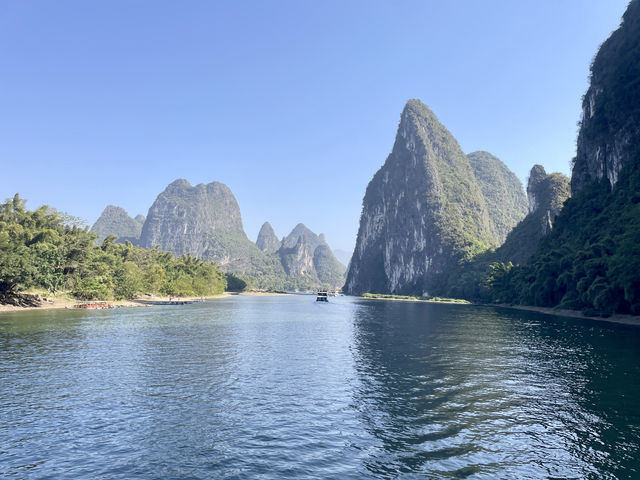漓江山色美如畫 漓江山色美如畫