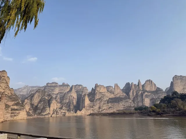 冬季蘭州旅遊|石窟中的百科全書|炳靈寺 冬季蘭州旅遊|石窟中的百科全書|炳靈寺