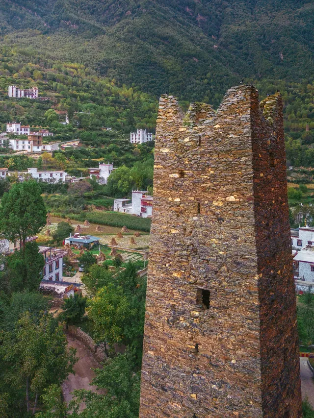 丹巴中路藏寨 丹巴中路藏寨