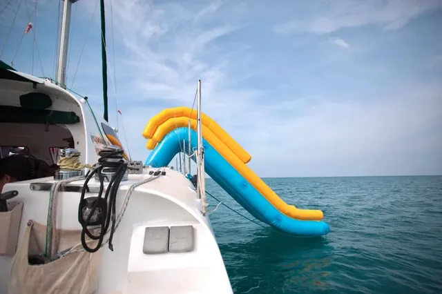 在蘇梅島,我搭上了一艘會得獎的帆船! 在蘇梅島,我搭上了一艘會得獎的帆船!