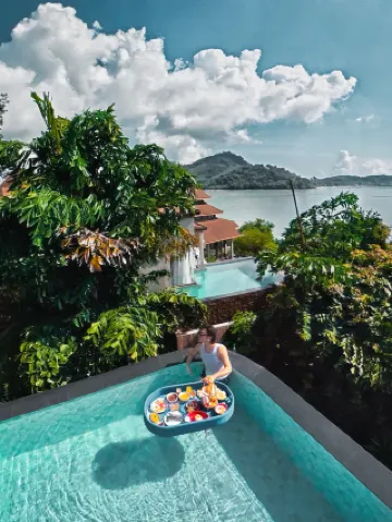 普吉旅行｜絕美懸崖星巴克下的私享別墅