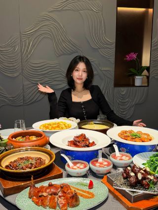 A successful banquet or casual business gathering will leave you feeling confident and respectable.