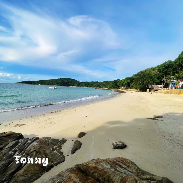 🕯️แสงเทียนบีช รีสอร์ท in เสม็ด🏝️