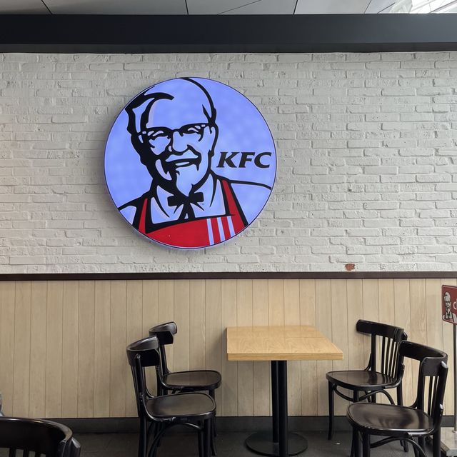 【韓国・仁川国際空港】空港列車の交通センターでサクッと食べられる「KFC 仁川空港交通センター店」