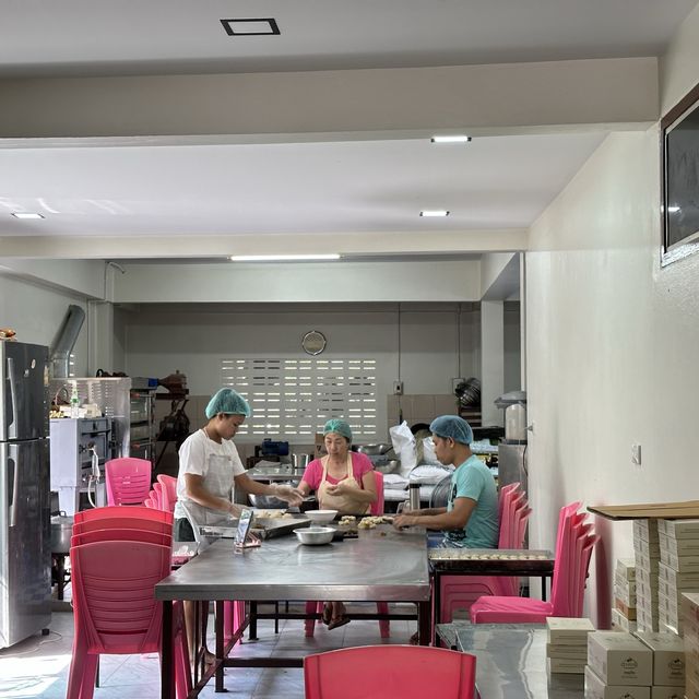 เที่ยวตะกั่วป่า แวะร้านขนมของฝากชื่อดัง