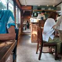 Retro-modern cafe by the railway, Yorodokoro
