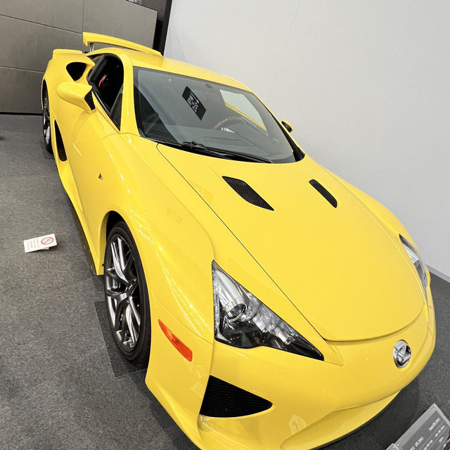 TOYOTA產業技術紀念館是到名古屋必參觀景點