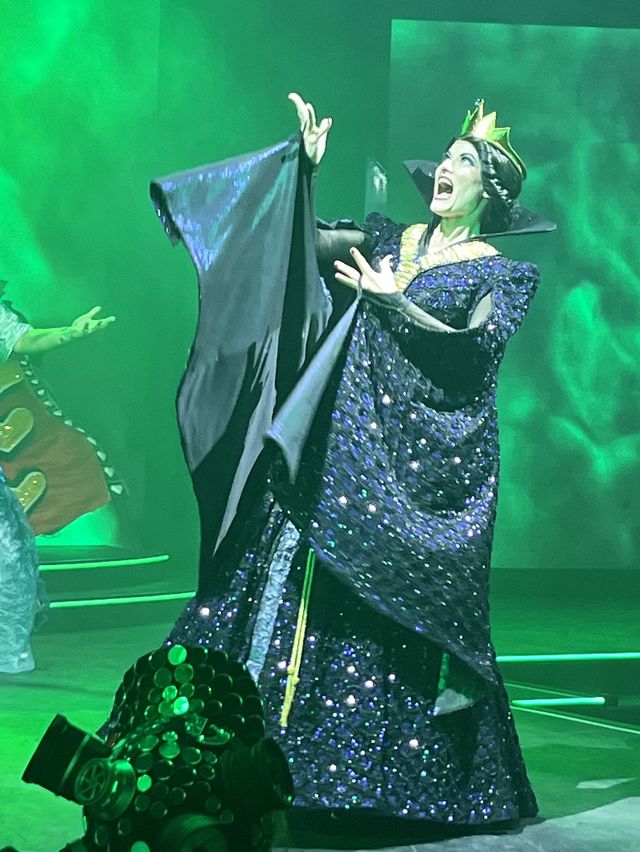 迪士尼萬聖節兩大焦點@ 惡人大宅舞會💃🏻 惡人舞動迪士尼 🧛🏻‍♀️