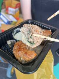 【韓国旅行】 望遠市場の食べ歩きグルメ肉汁ジューシー"トッカルビ"