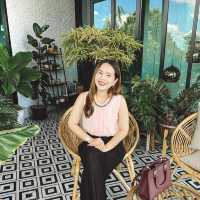 คาเฟ่สุดชิคในปั้ม ESSO จันทบุรี "Station Es Cafe"