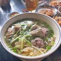 다낭여행🍜갓 뜨기 시작한 #신상맛집 #응온티호아 다녀왔어요