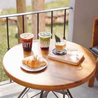 RAYY  คาเฟ่ในไร่สุดชิวที่มวกเหล็ก