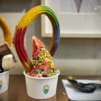 📍香港尖沙咀｜TWIST & BUCKLE · 最新入圍米芝蓮街頭小食🏆 彩虹色彩多種口味Churro🌈