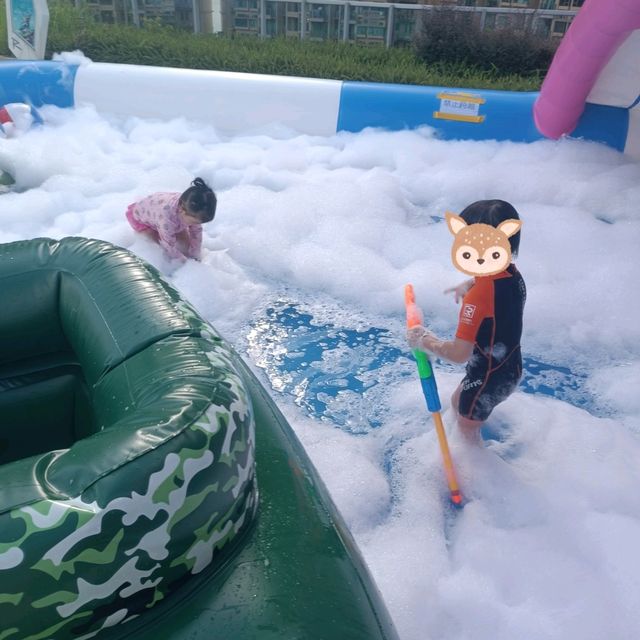 市區 bubbles world 