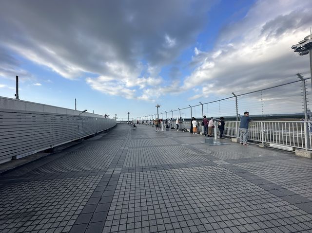 北海道『新千歳空港 展望デッキ』から見渡す大地と航空機