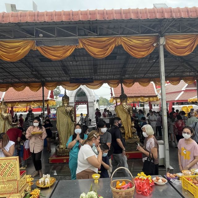เที่ยววัดเก่าไหว้พระศักดิ์สิทธิ์ที่สุพรรณบุรี