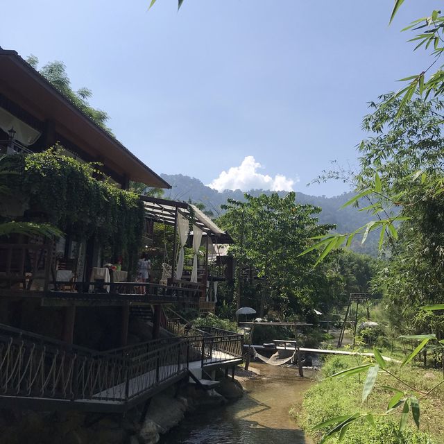 Baan Suan Saranchol บ้านสวนสราญชล