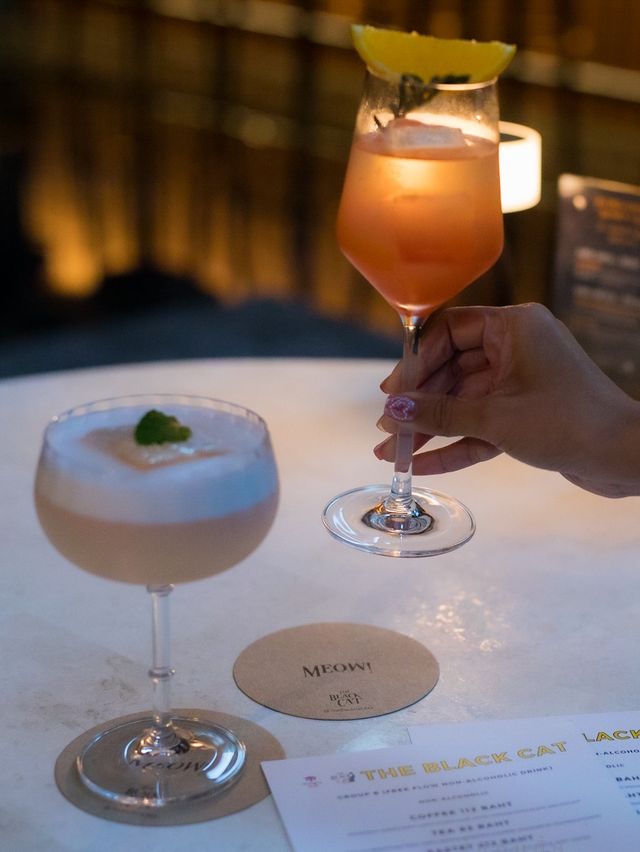 บาร์ลับ ไปนั่งชิลจิบเครื่องดื่มเย็นๆดับร้อนกัน 🍹