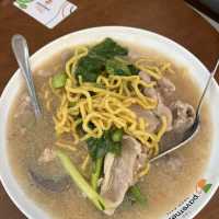 The Pavement Food Hall By หมึกแดง