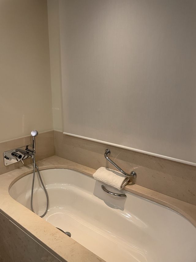 Prince de Galles, Luxury Collection Hotel