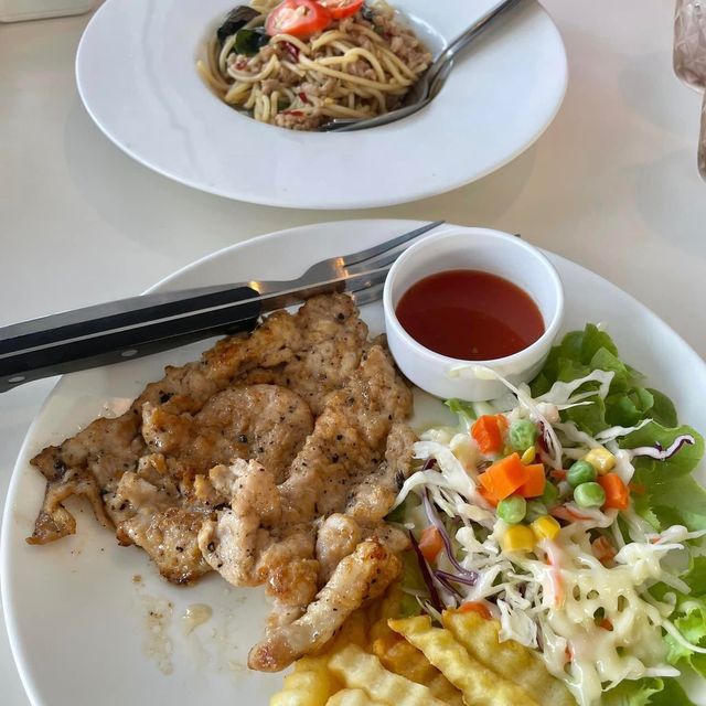 📍บ้านชิงช้า Steak•Coffee•Toast