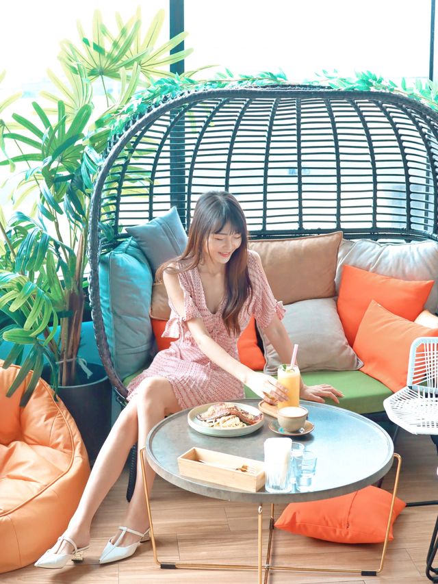 上環工業風打卡Cafe 夜間秒變酒吧