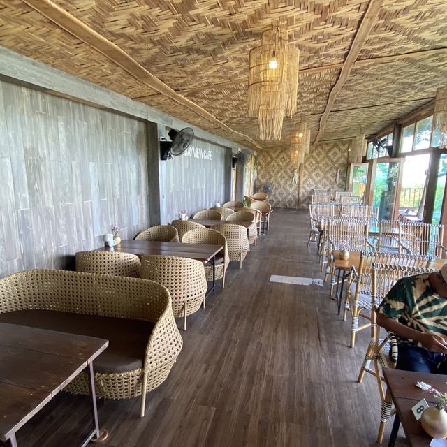 Bay View Cafe คาเฟ่วิวสวยอลังการที่เสม็ดนางชี