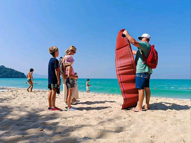 หาดทรายแก้ว สัตหีบ หาดทรายแก้ว สัตหีบ