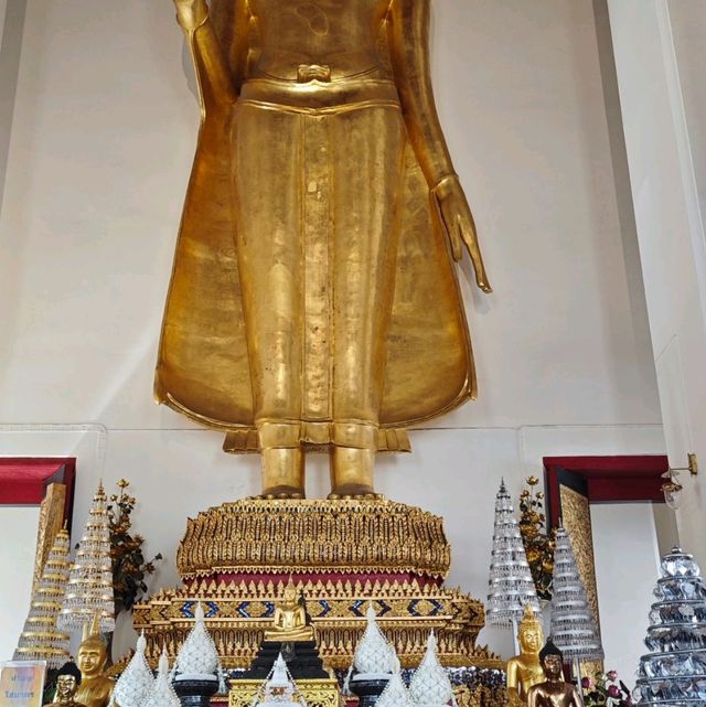 วัดภูเขาทอง