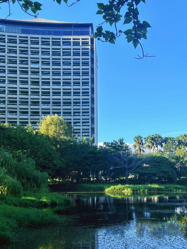 [台北] 舊菸廠古蹟改建的文創園區 展覽市集商城應有竟有-松山文創園區