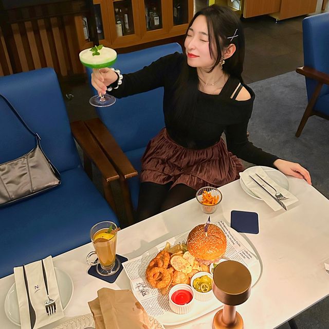 노보동 러버 맛있는 요리와 함께 #시즌한정칵테일 즐겼답니다💕