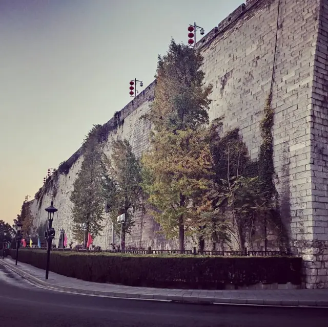 【南京明城牆】世界最長、保存完好的古代城垣，2024旅行必遊景點